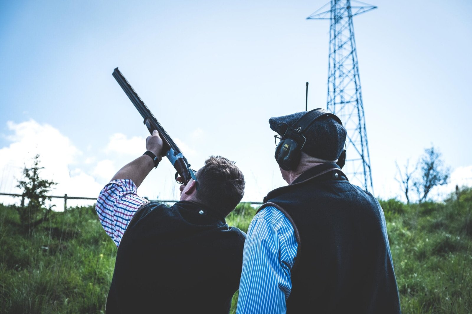 Shooting lesson at the Lady's Wood high tower